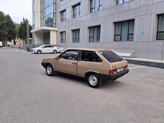 LADA (VAZ) 2108-9
