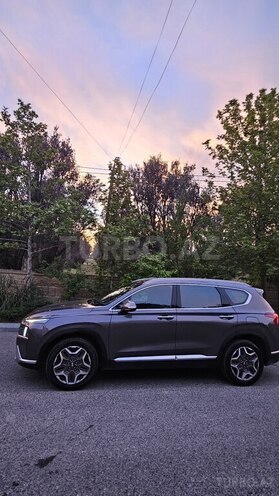 Hyundai Santa Fe-5