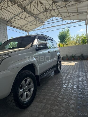 Toyota Land Cruiser Prado-3