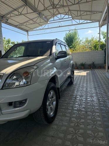 Toyota Land Cruiser Prado-4