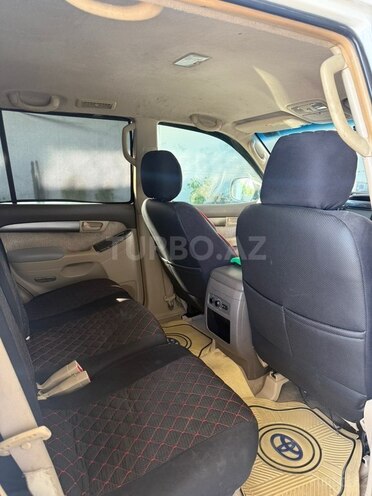 Toyota Land Cruiser Prado-9