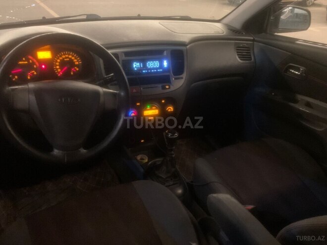 Kia Rio-16