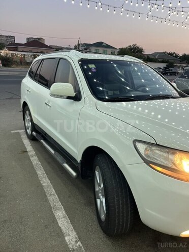 Hyundai Santa Fe-12