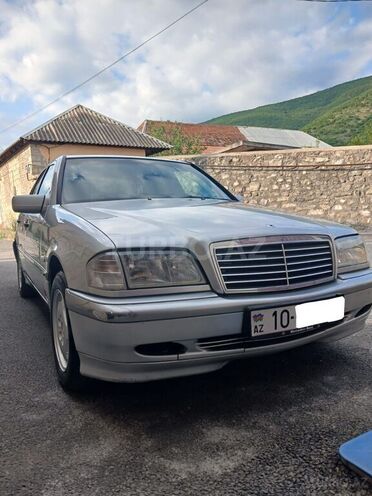 Mercedes C 180-1