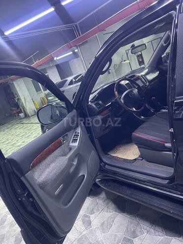 Toyota Land Cruiser Prado-10