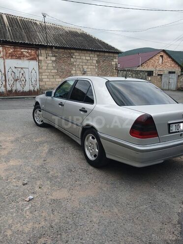 Mercedes C 180-9