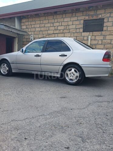 Mercedes C 180-10
