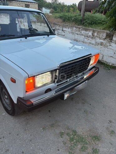 LADA (VAZ) 2107-4
