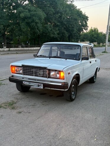 LADA (VAZ) 2107-1