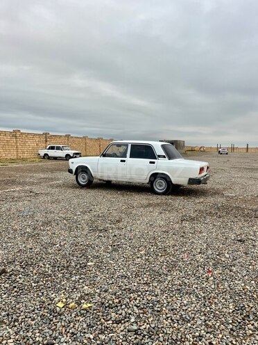 LADA (VAZ) 2107-4
