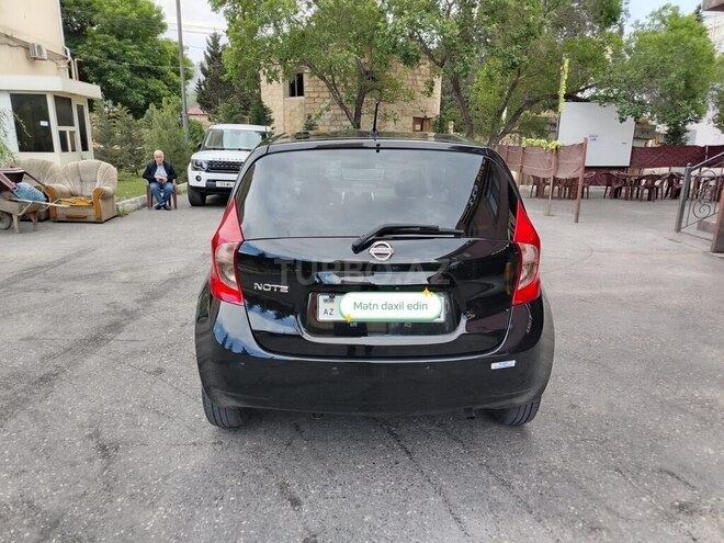 Nissan Note-7