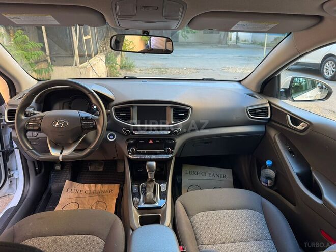 Hyundai IONIQ-3