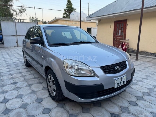 Kia Rio-2