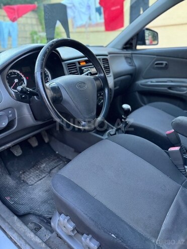 Kia Rio-8