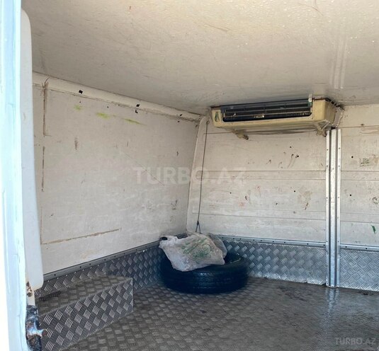 Ford Transit-5