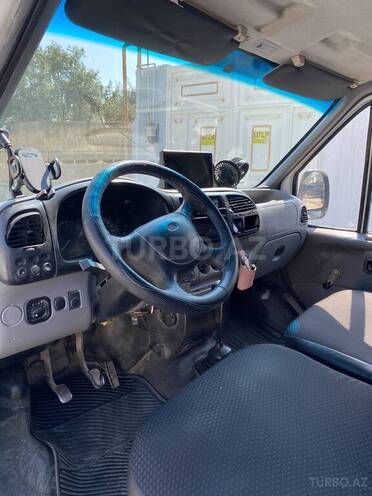 Ford Transit-8