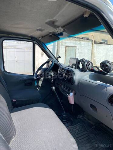 Ford Transit-9