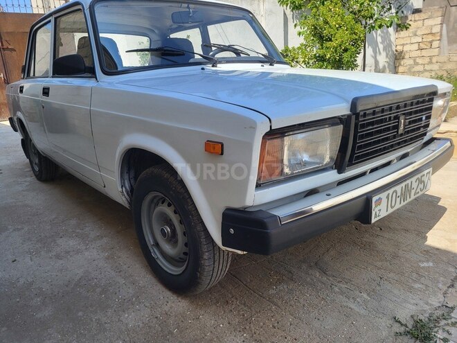 LADA (VAZ) 2107-8