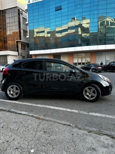 Kia Rio-3