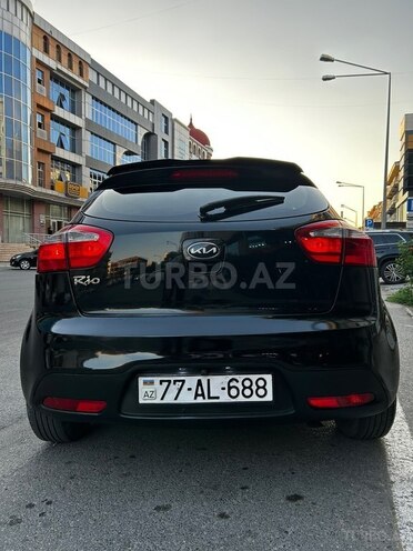 Kia Rio-4