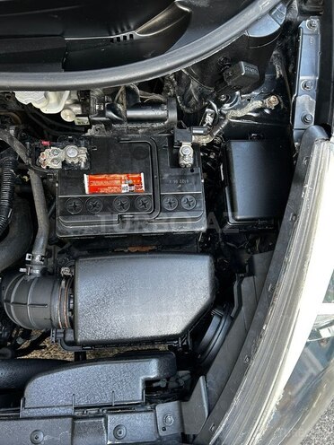Kia Rio-12