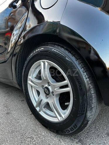 Kia Rio-14