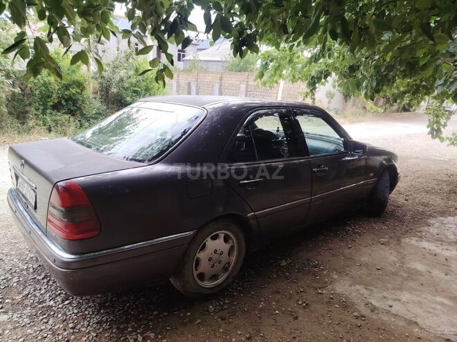 Mercedes C 200-8