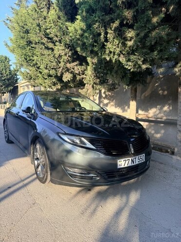 Lincoln MKZ-1