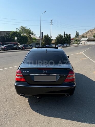 Mercedes E 240-5