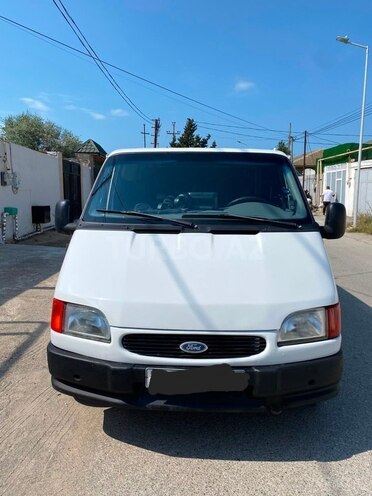 Ford Transit-1