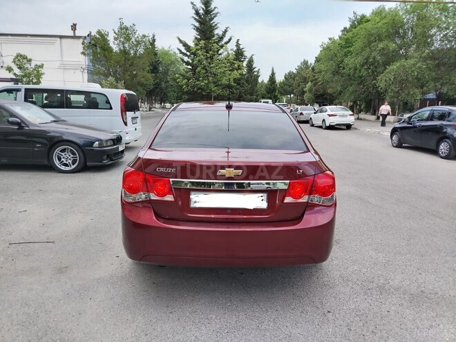 Chevrolet Cruze-5