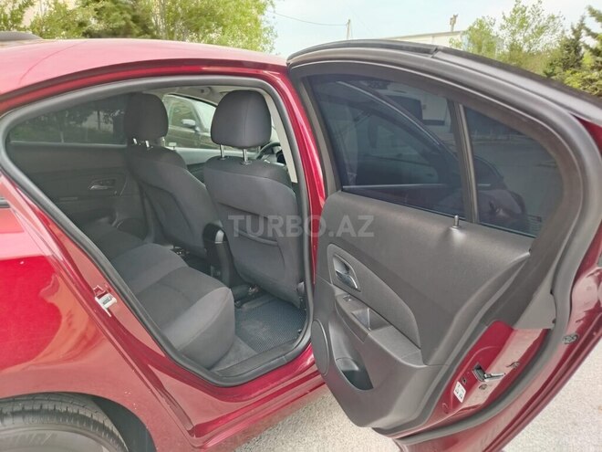 Chevrolet Cruze-18