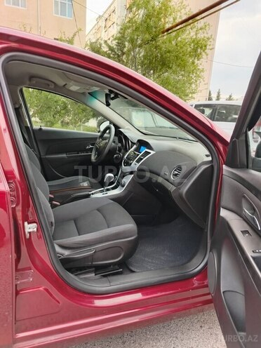 Chevrolet Cruze-16