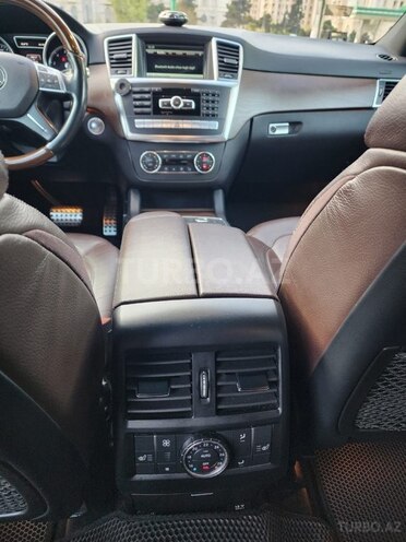 Mercedes GL 500 4MATIC-15