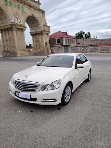 Mercedes E 250-4