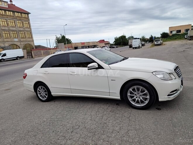 Mercedes E 250-2