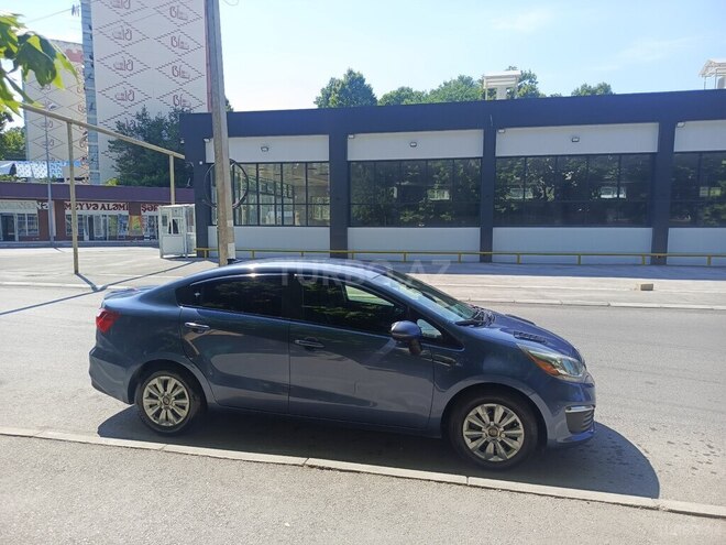 Kia Rio-7