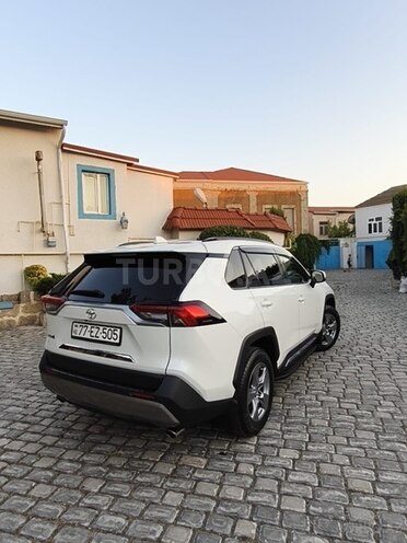 Toyota RAV4-3