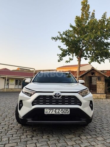 Toyota RAV4-1