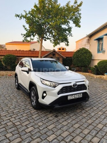 Toyota RAV4-14