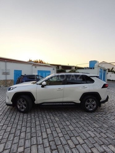 Toyota RAV4-5