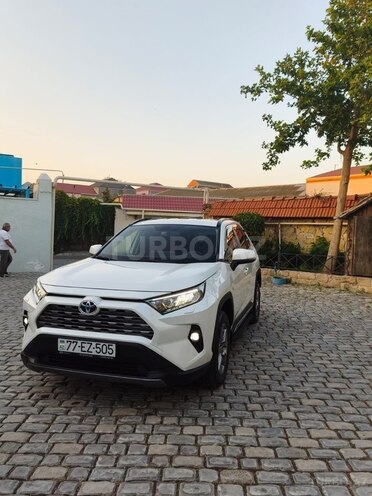 Toyota RAV4-16