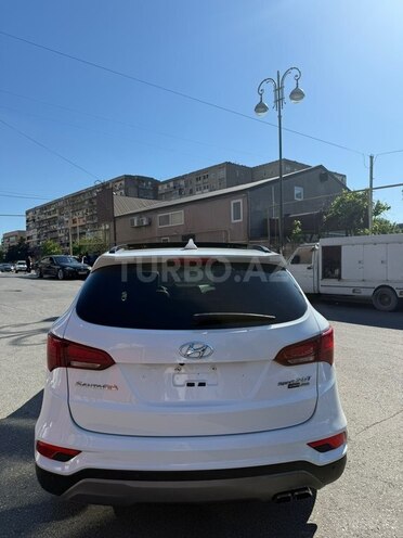 Hyundai Santa Fe-9