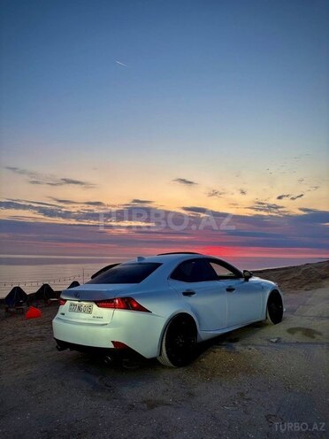 Lexus IS 200t-2