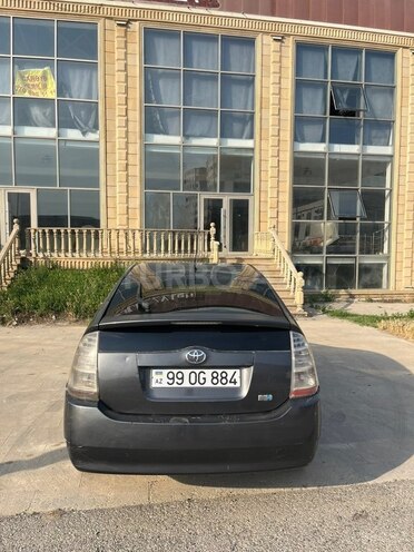 Toyota Prius-9