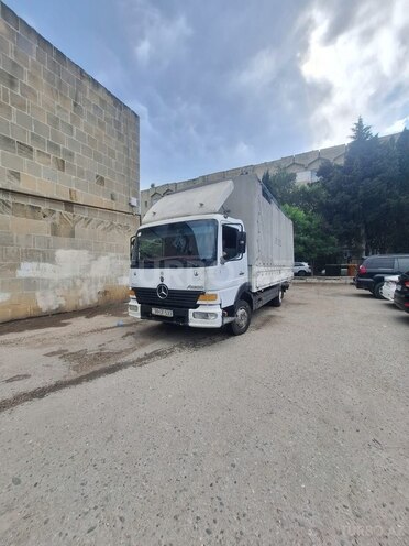 Mercedes Atego 815-8