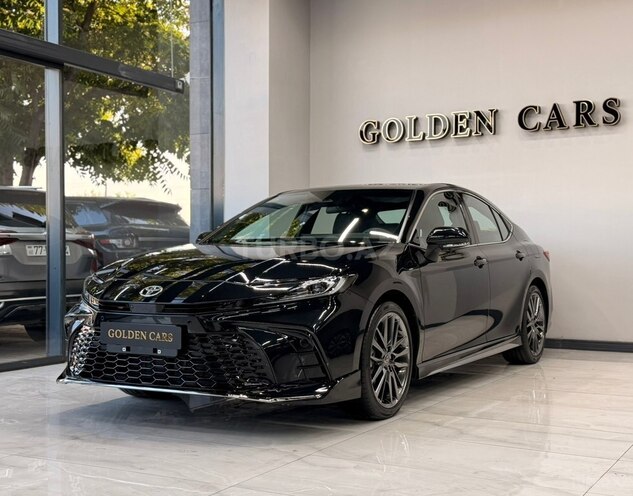 Toyota Camry-5