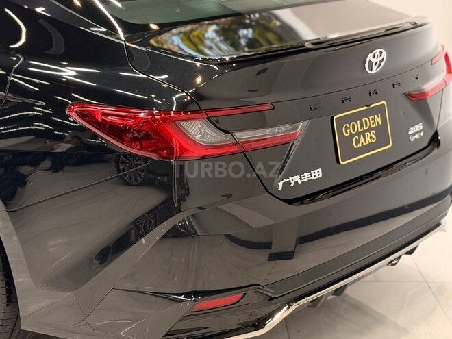 Toyota Camry-8