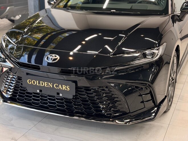 Toyota Camry-6