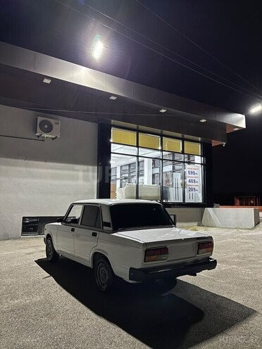 LADA (VAZ) 2107-17